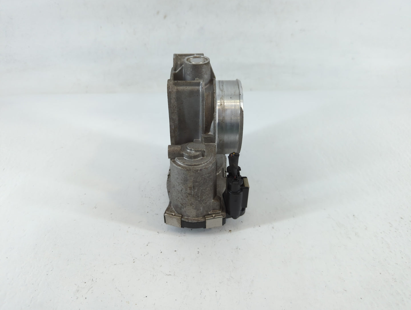 2012-2020 Chevrolet Impala Throttle Body P/N:12670839AA Fits Fits 2012 2013 2014 2015 2016 2017 2018 2019 2020 2021 2022 OEM