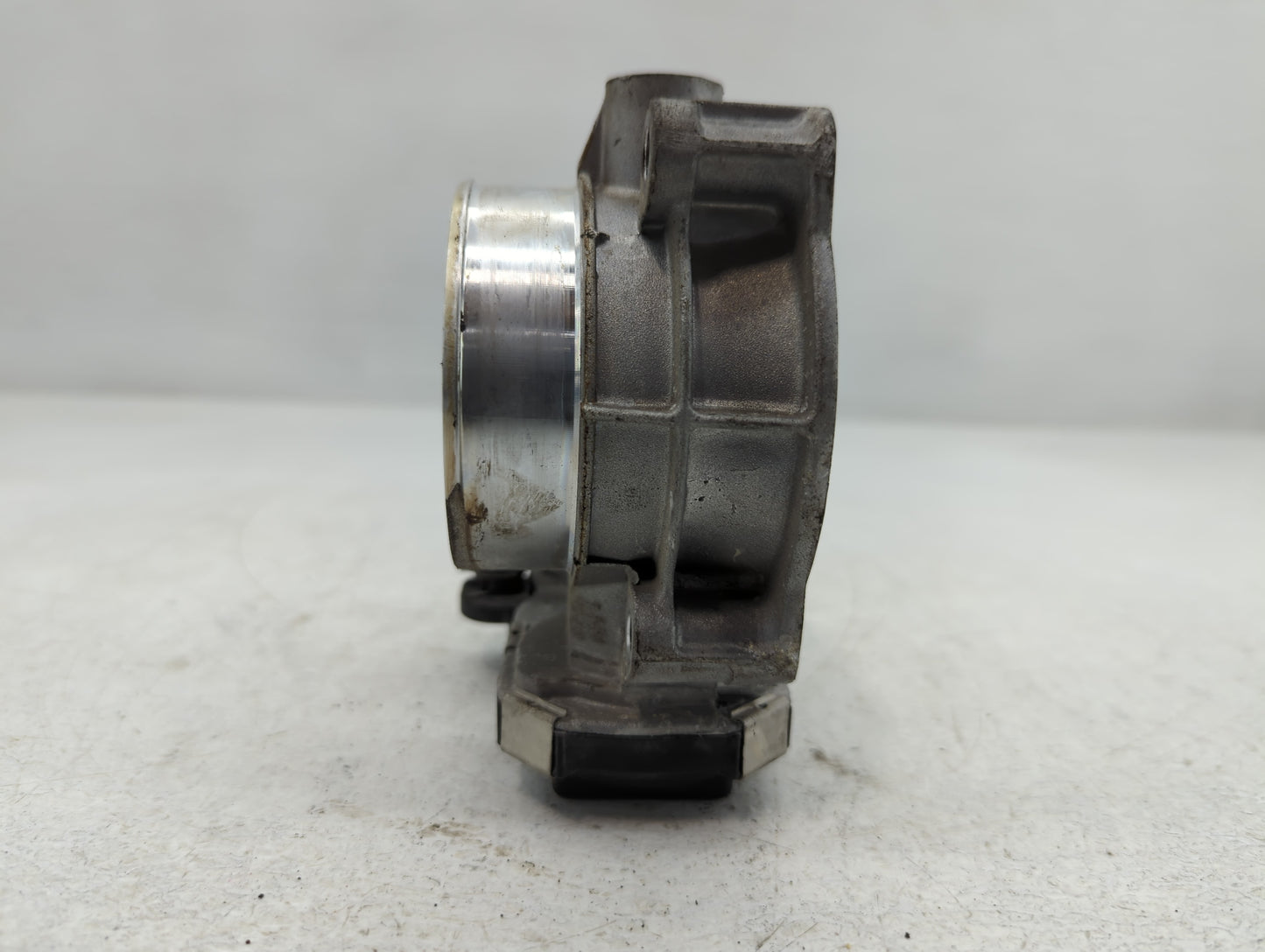 2012-2020 Chevrolet Impala Throttle Body P/N:12670981AA Fits Fits 2012 2013 2014 2015 2016 2017 2018 2019 2020 2021 2022 OEM