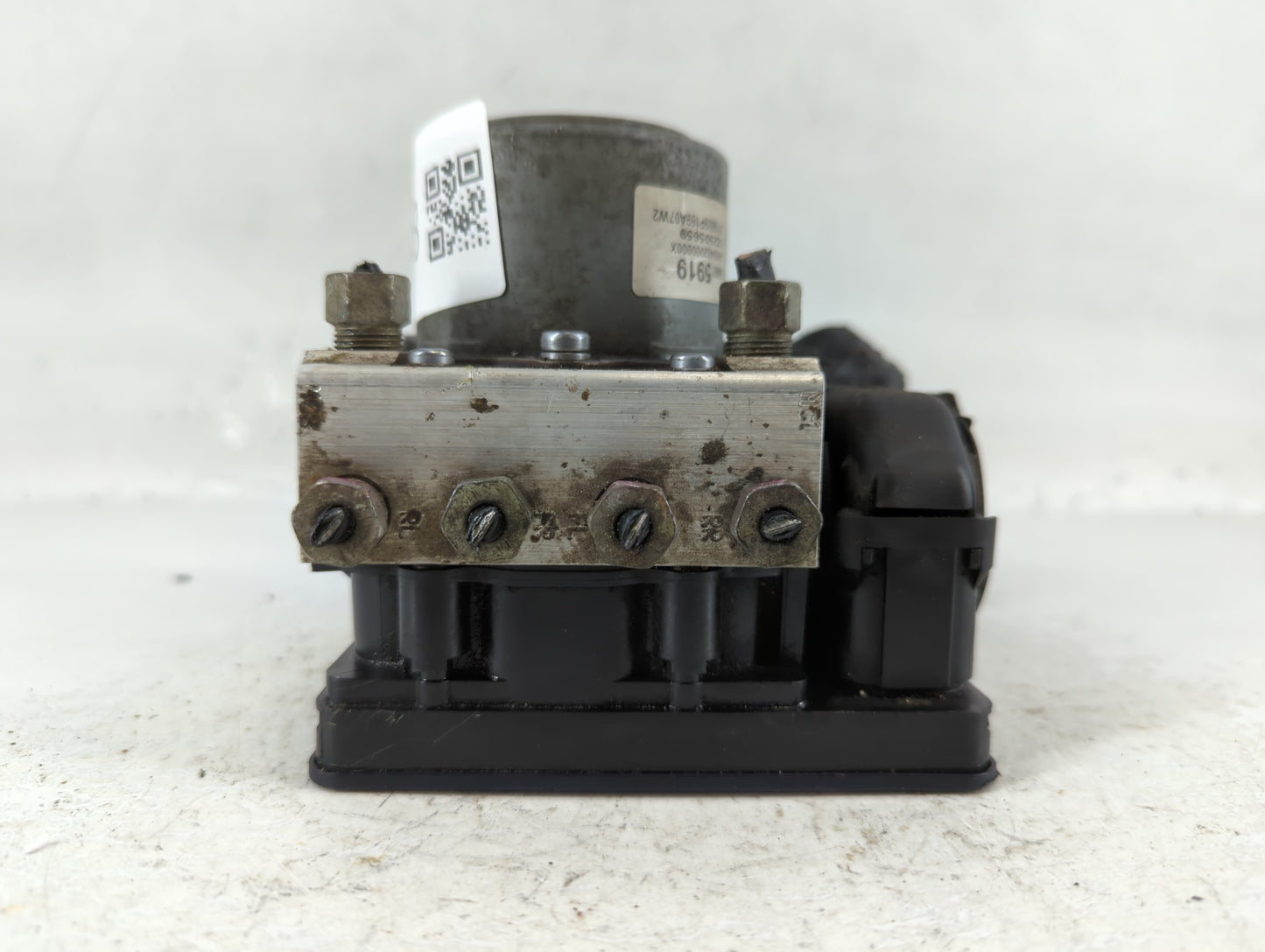 2017-2020 Chevrolet Impala ABS Pump Control Module Replacement P/N:84605919 Fits Fits 2017 2018 2019 2020 OEM Used Auto Part