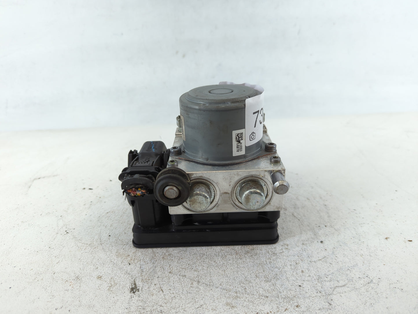 2017-2020 Chevrolet Impala ABS Pump Control Module Replacement P/N:84605919 Fits Fits 2017 2018 2019 2020 OEM Used Auto Part