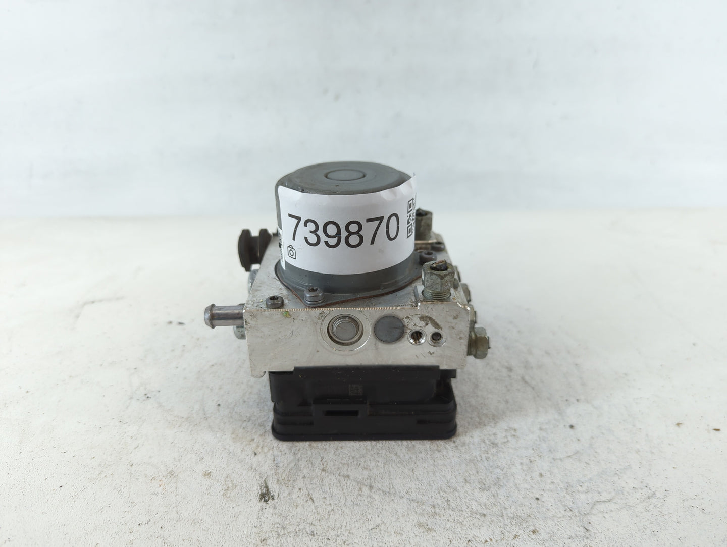 2017-2020 Chevrolet Impala ABS Pump Control Module Replacement P/N:84605919 Fits Fits 2017 2018 2019 2020 OEM Used Auto Part