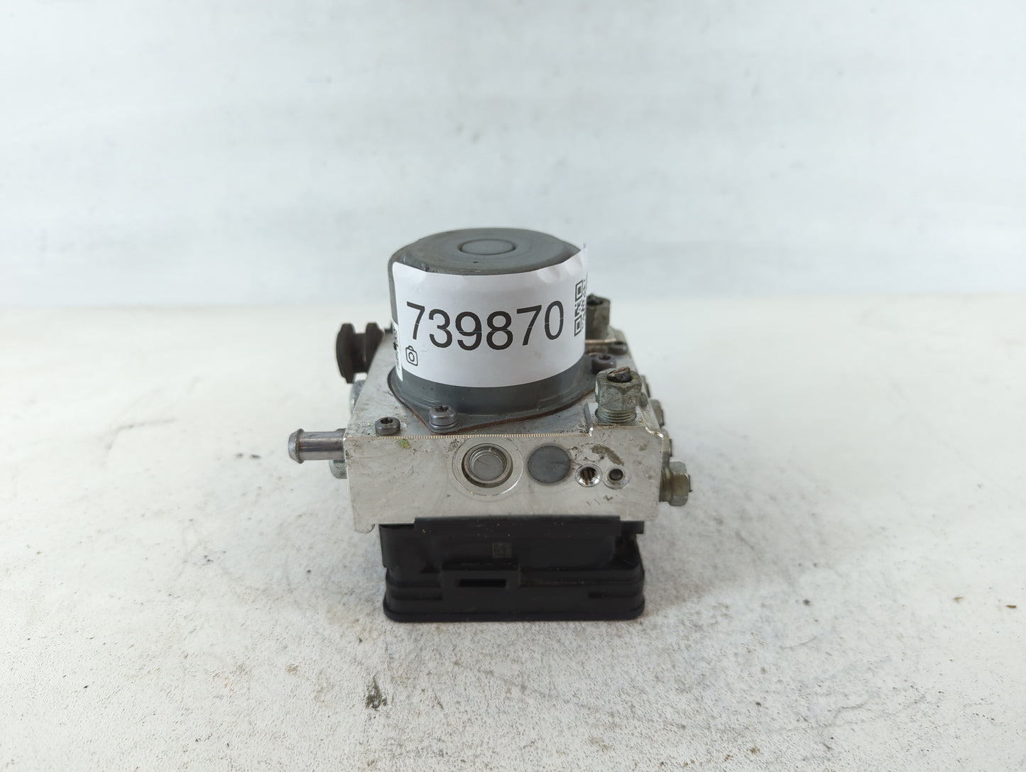 2017-2020 Chevrolet Impala ABS Pump Control Module Replacement P/N:84605919 Fits Fits 2017 2018 2019 2020 OEM Used Auto Part