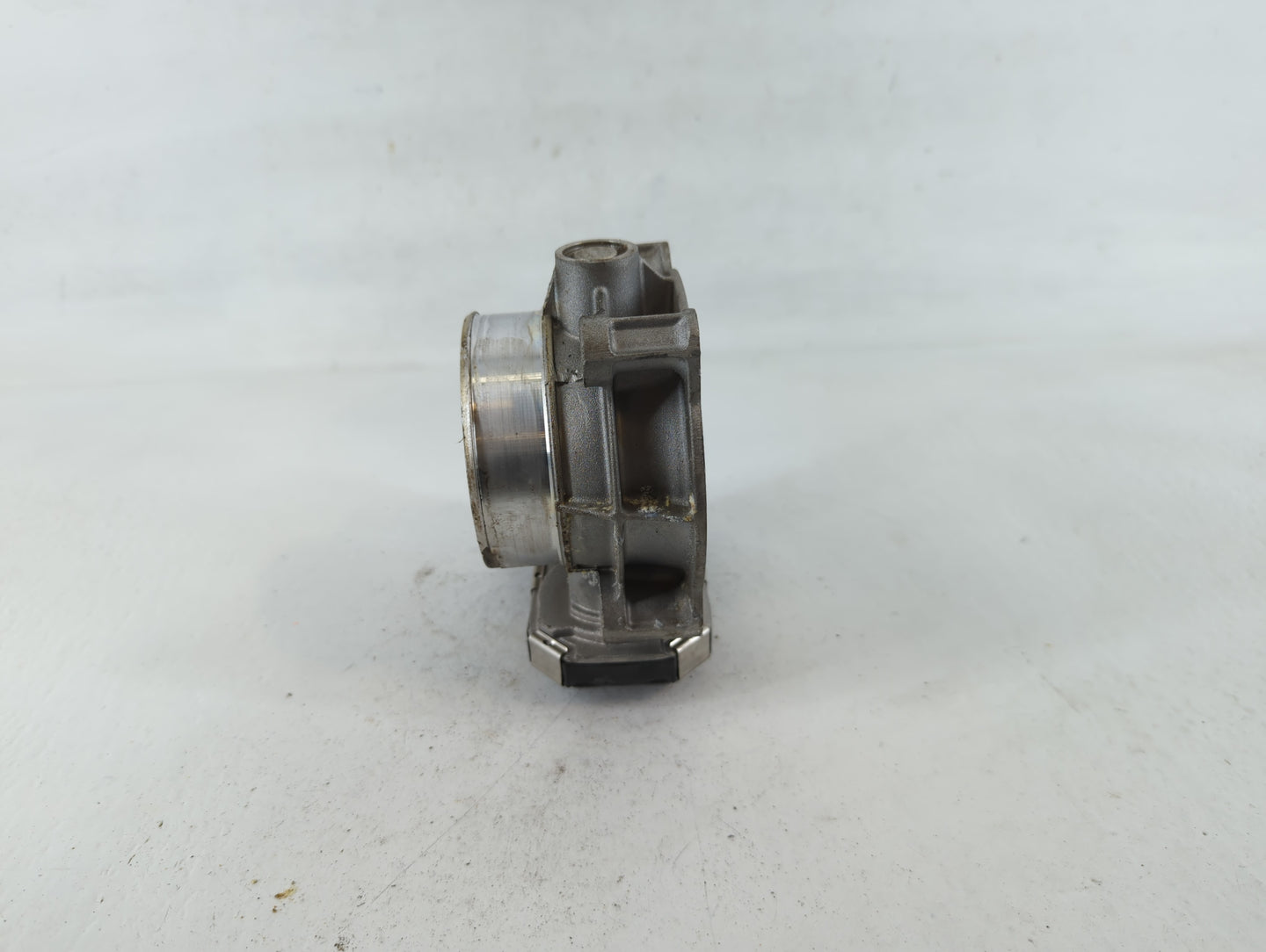 2012-2020 Chevrolet Impala Throttle Body P/N:12670981AA Fits Fits 2012 2013 2014 2015 2016 2017 2018 2019 2020 2021 2022 OEM