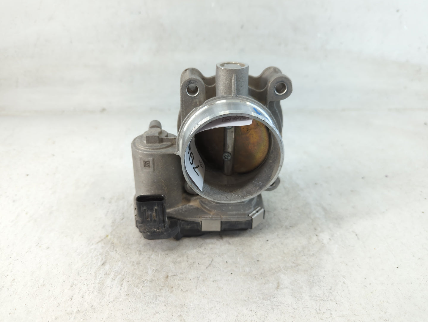 2016-2019 Chevrolet Impala Throttle Body P/N:12670839AA Fits Fits 2016 2017 2018 2019 2020 2021 2022 OEM Used Auto Parts - O