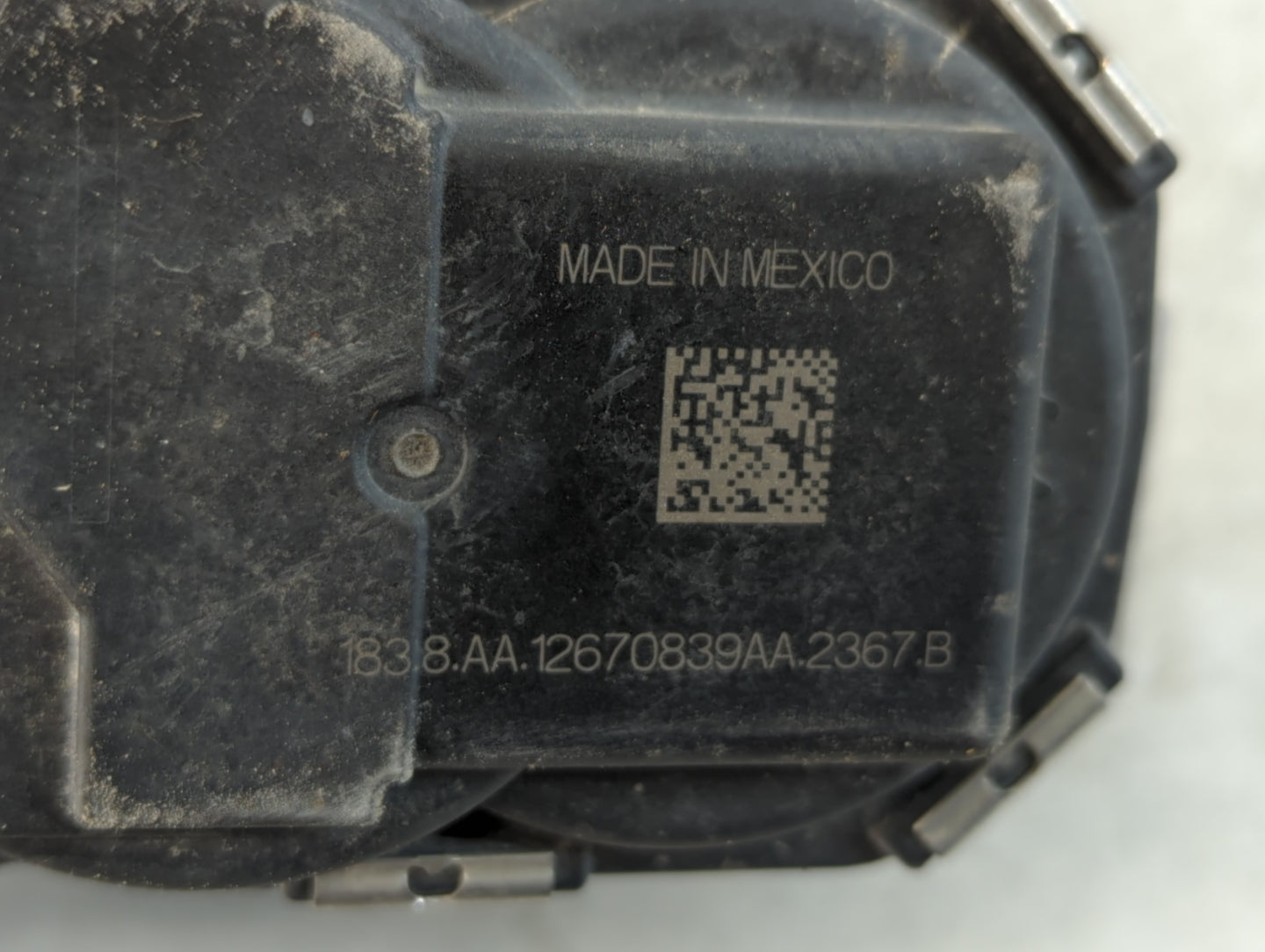 2016-2019 Chevrolet Impala Throttle Body P/N:12670839AA Fits Fits 2016 2017 2018 2019 2020 2021 2022 OEM Used Auto Parts - O