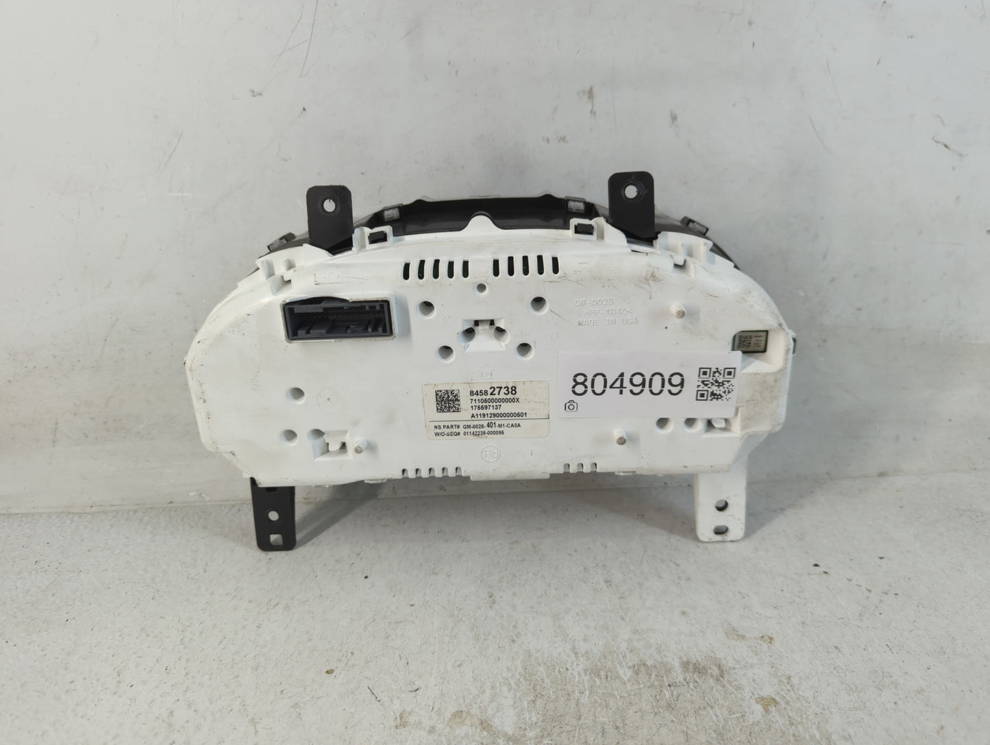 2019-2020 Chevrolet Impala Instrument Cluster Speedometer Gauges P/N:844582738 Fits Fits 2019 2020 OEM Used Auto Parts - Oem