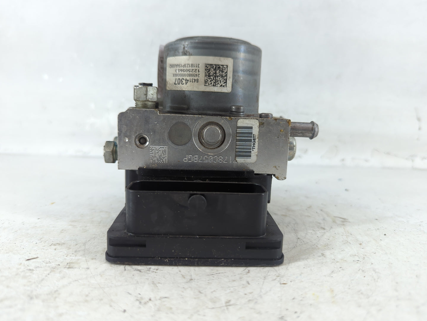 2017-2020 Chevrolet Impala ABS Pump Control Module Replacement P/N:84314307 Fits Fits 2017 2018 2019 2020 OEM Used Auto Part