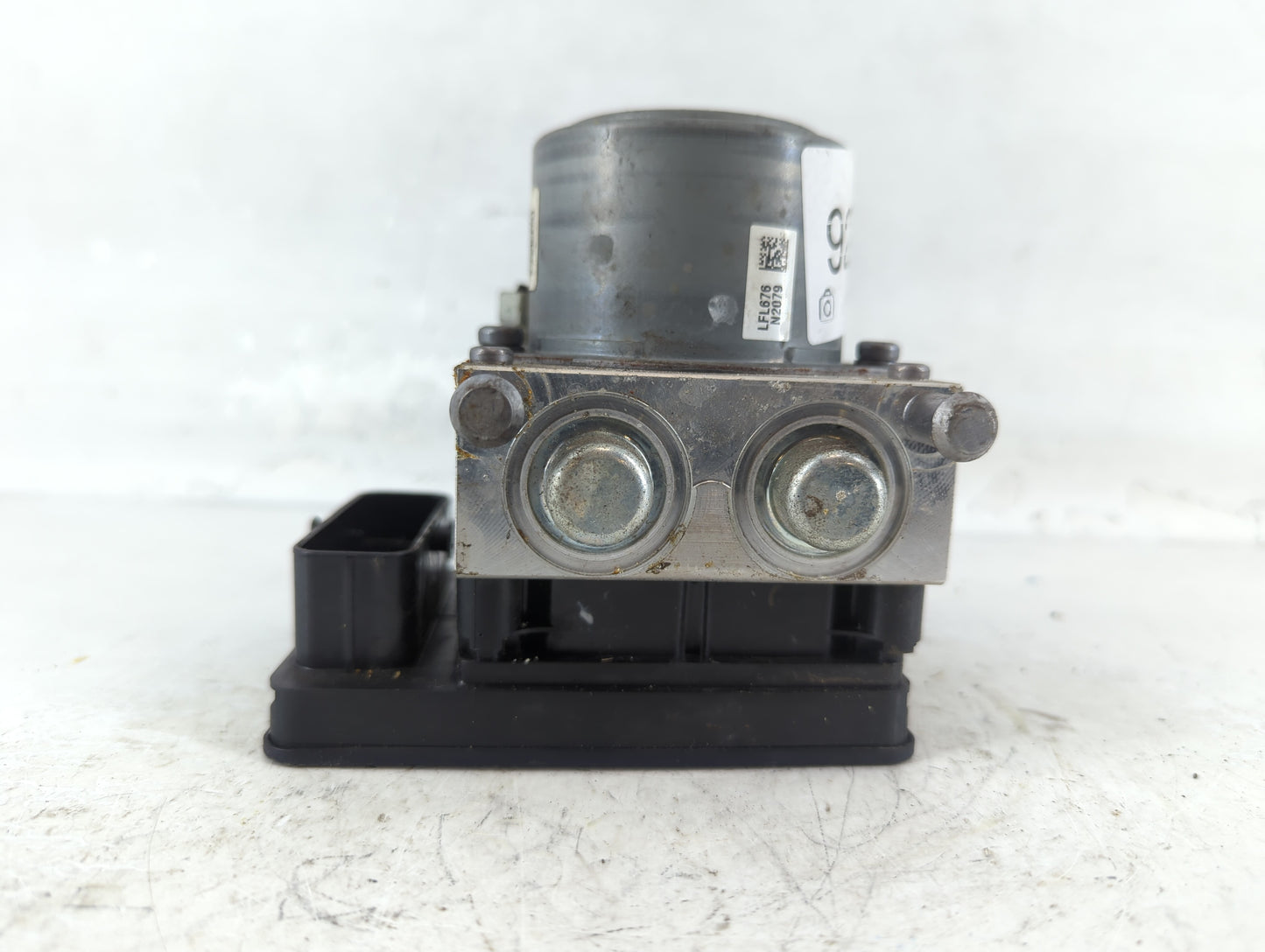 2017-2020 Chevrolet Impala ABS Pump Control Module Replacement P/N:84314307 Fits Fits 2017 2018 2019 2020 OEM Used Auto Part
