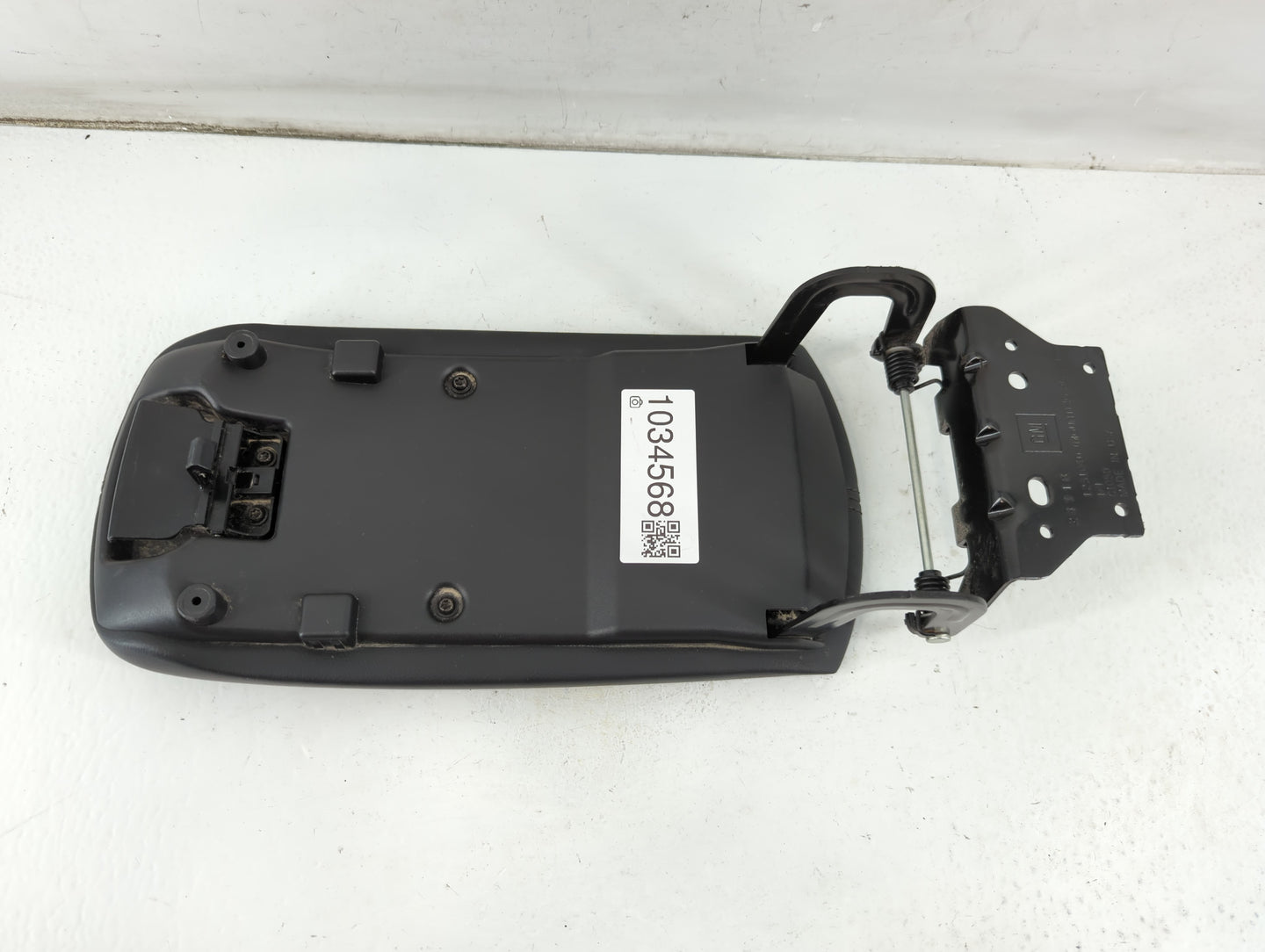 2019-2021 Chevrolet Malibu Center Console Armrest Cover Lid P/N:1251040 Fits Fits 2019 2020 2021 OEM Used Auto Parts - Oemus