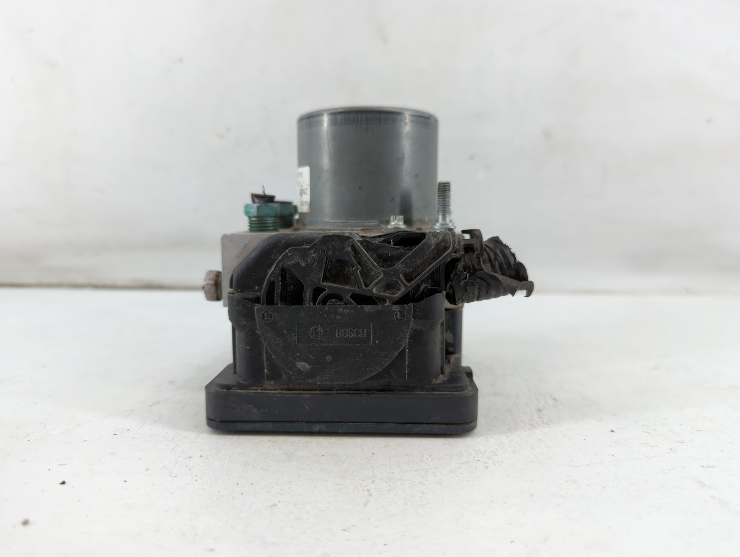 2019-2021 Chevrolet Malibu ABS Pump Control Module Replacement P/N:84502888 Fits Fits 2019 2020 2021 OEM Used Auto Parts - O