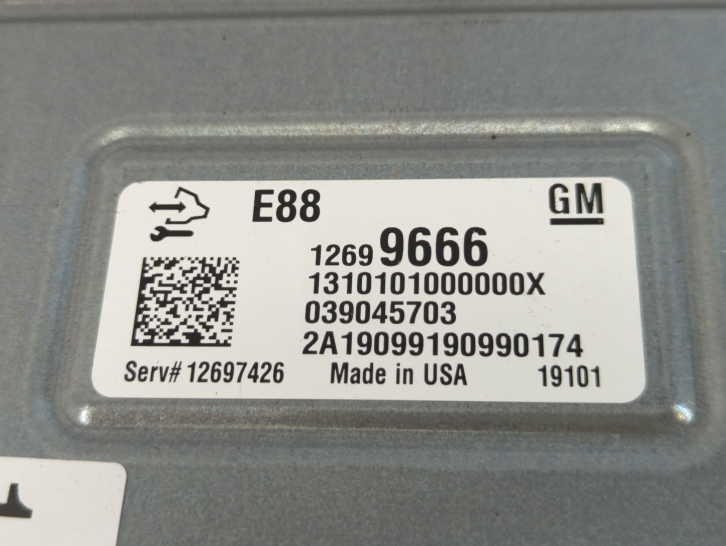 2018-2019 Chevrolet Malibu PCM Engine Control Computer ECU ECM PCU OEM P/N:12699666 Fits Fits 2018 2019 OEM Used Auto Parts 
