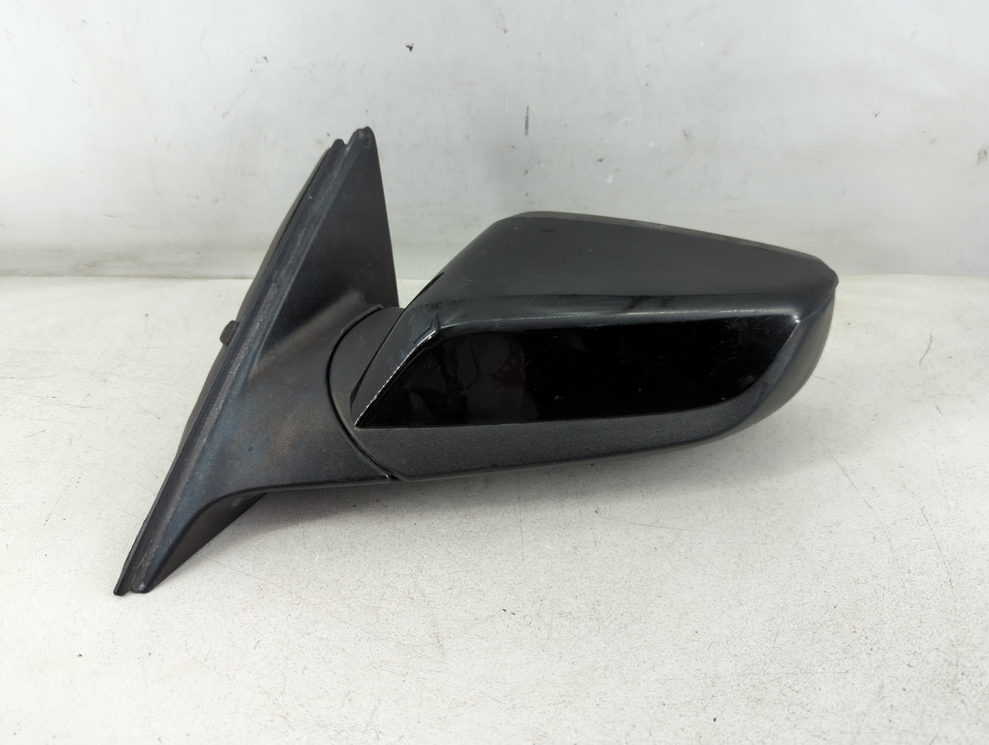2016-2021 Chevrolet Malibu Driver Side View Mirror - Left Door Mirror OEM Used - Oemusedautoparts1.com