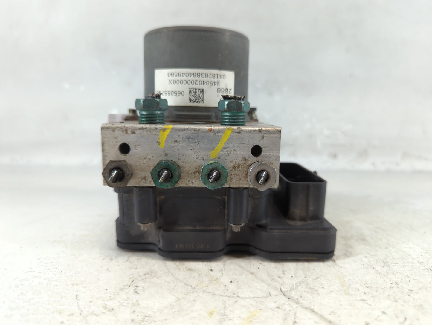 2019-2021 Chevrolet Malibu ABS Pump Control Module Replacement P/N:84502888 Fits Fits 2019 2020 2021 OEM Used Auto Parts - O