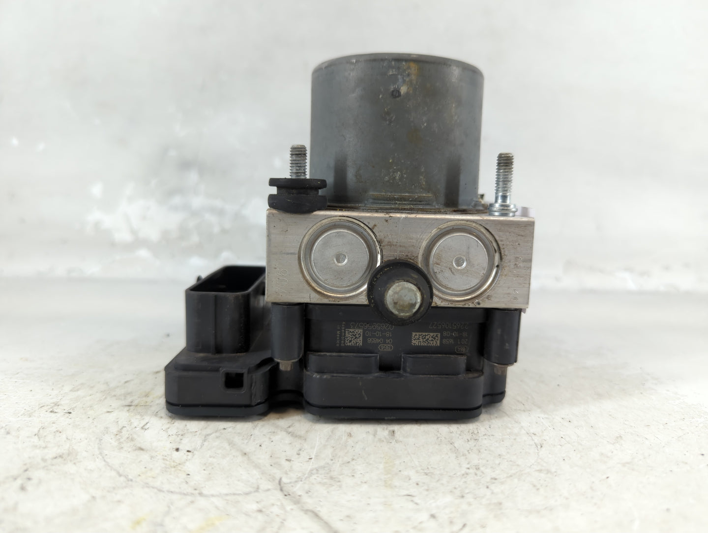 2019-2021 Chevrolet Malibu ABS Pump Control Module Replacement P/N:84502888 Fits Fits 2019 2020 2021 OEM Used Auto Parts - O