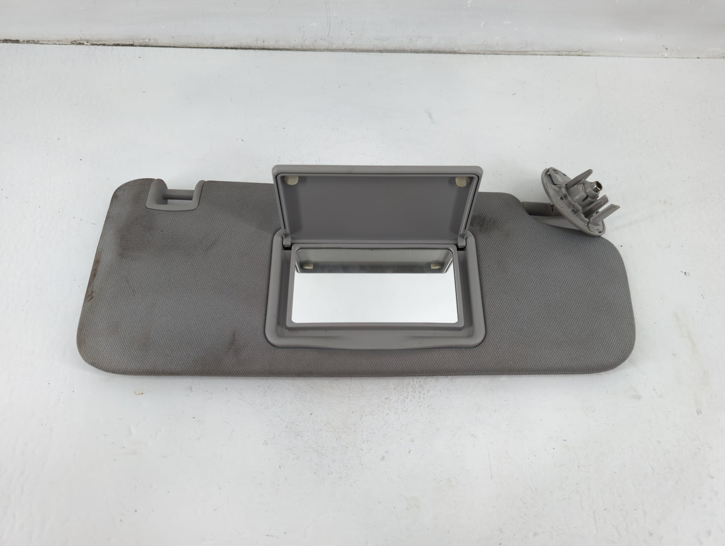 2016-2021 Chevrolet Malibu Sun Visor Shade Replacement Passenger Right Mirror Fits Fits 2016 2017 2018 2019 2020 2021 OEM Us