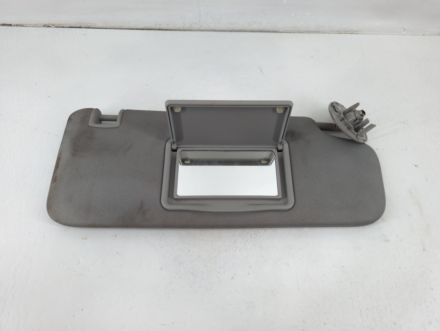 2016-2021 Chevrolet Malibu Sun Visor Shade Replacement Passenger Right Mirror Fits Fits 2016 2017 2018 2019 2020 2021 OEM Us