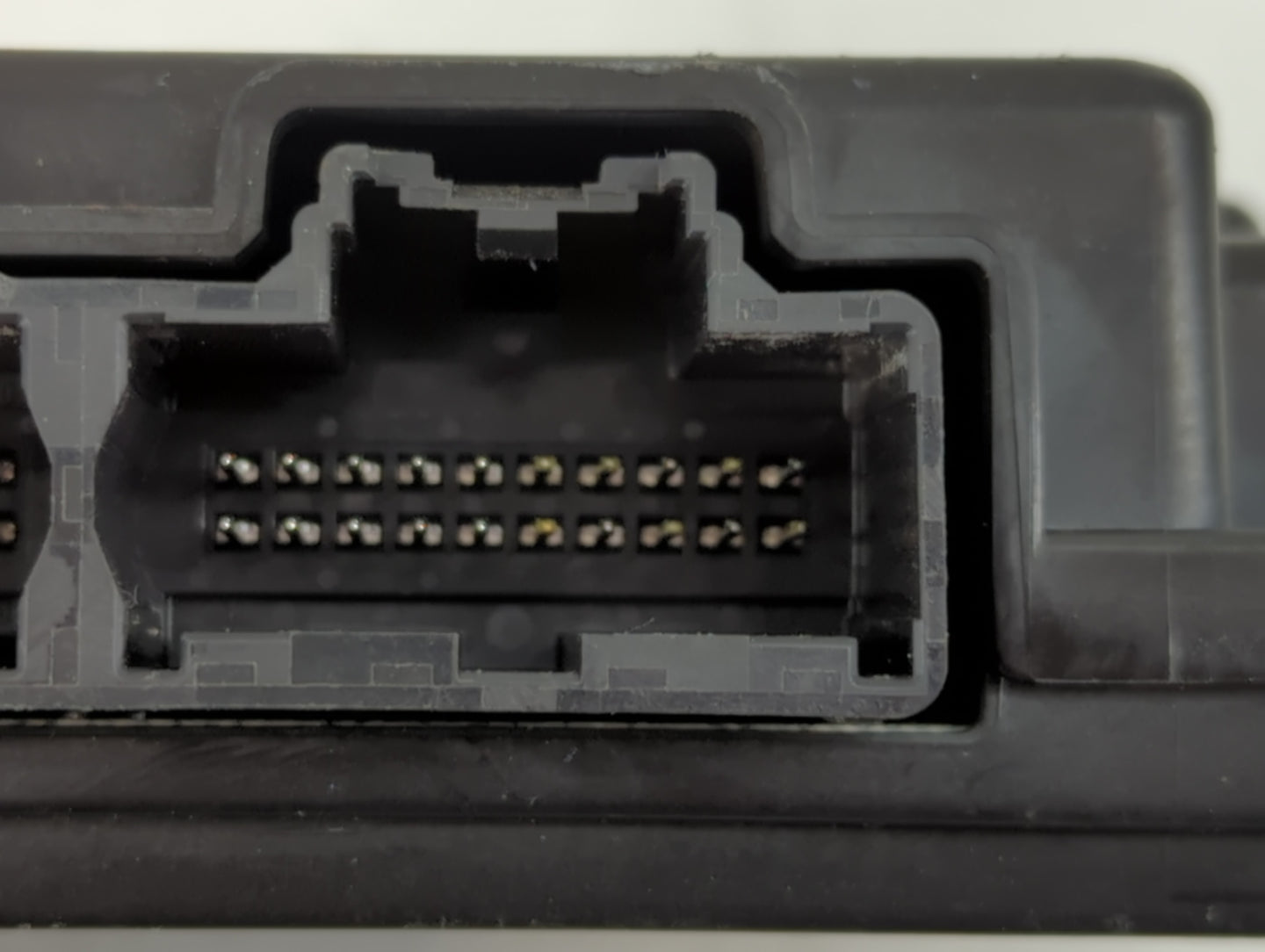 2019-2021 Chevrolet Malibu Body Control Module Bcm 2927-14-1732 - Oemusedautoparts1.com