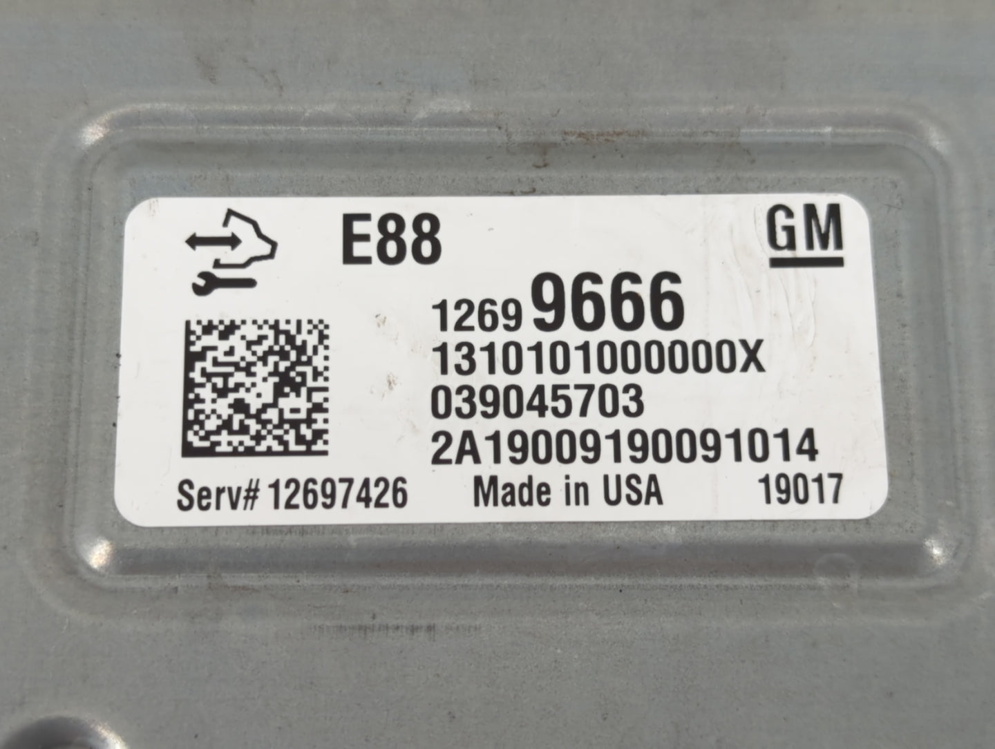 2018-2019 Chevrolet Malibu PCM Engine Control Computer ECU ECM PCU OEM P/N:12699666 Fits Fits 2018 2019 OEM Used Auto Parts 
