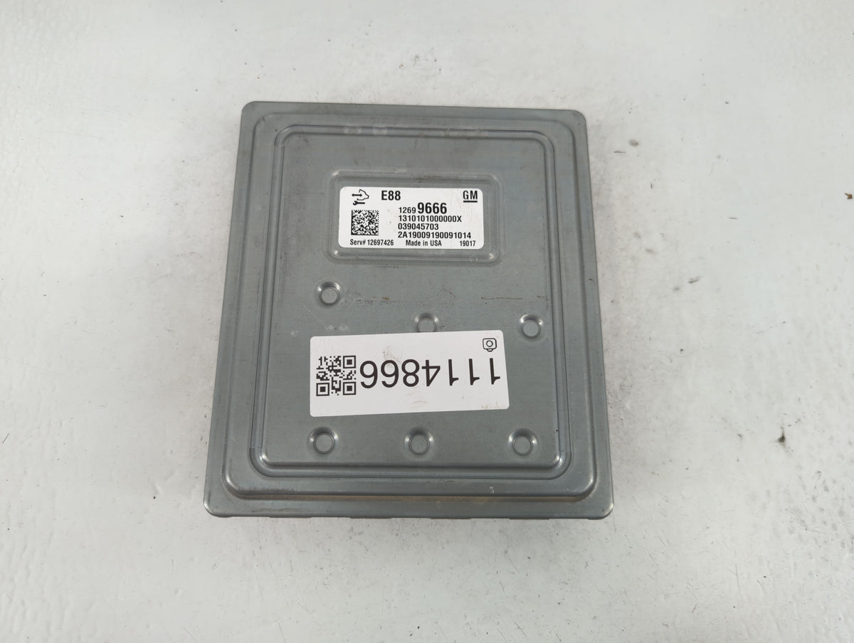 2018-2019 Chevrolet Malibu PCM Engine Control Computer ECU ECM PCU OEM P/N:12699666 Fits 2018 2019 OEM Used Auto Parts - Oem