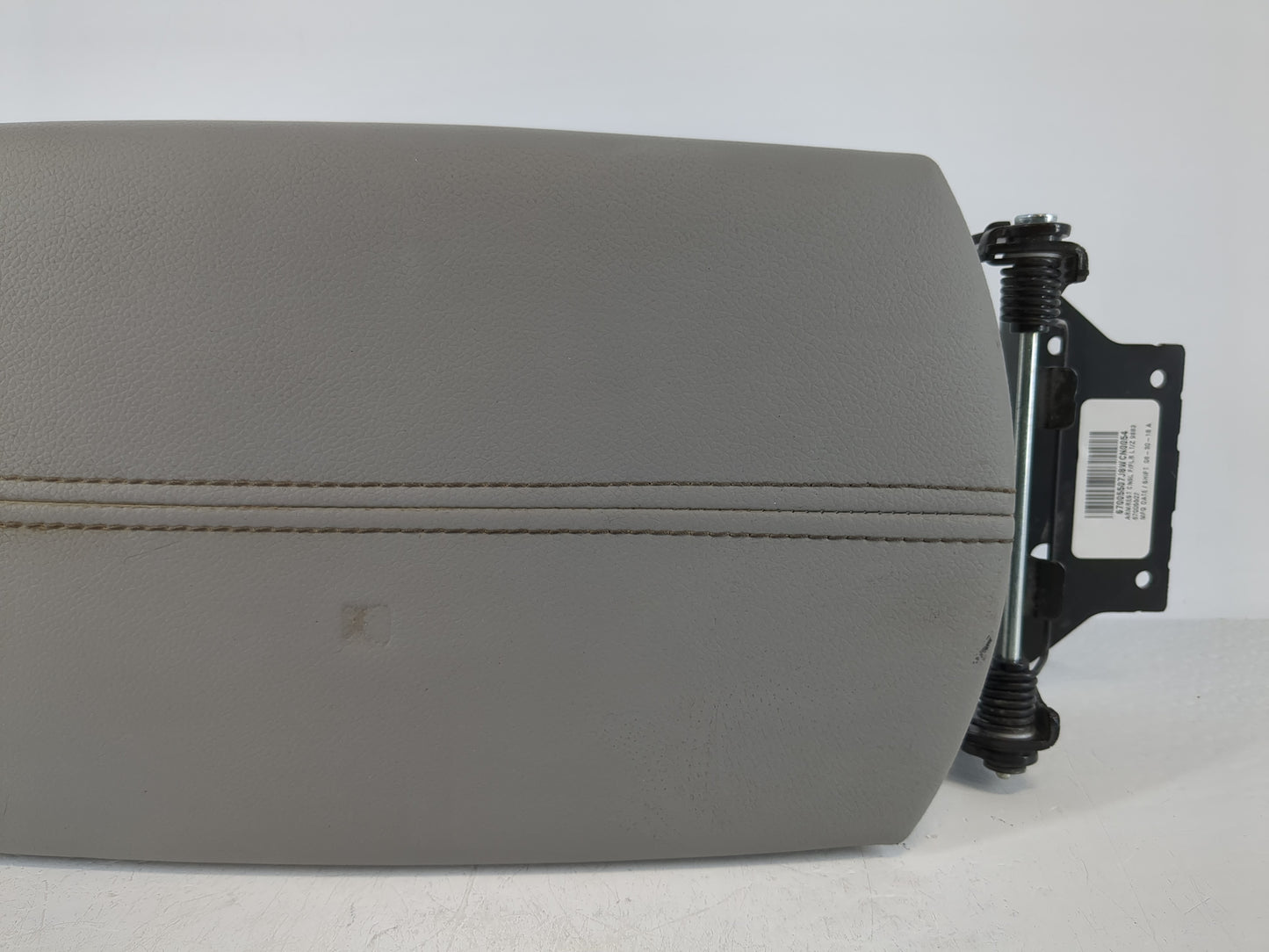 2019-2021 Chevrolet Malibu Center Console Armrest Cover Lid Fits Fits 2019 2020 2021 OEM Used Auto Parts - Oemusedautoparts1