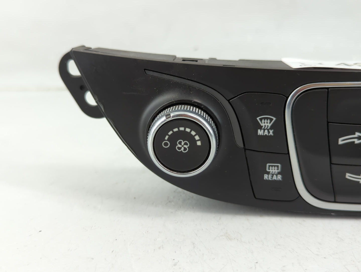 2019-2021 Chevrolet Malibu Climate Control Module Temperature AC/Heater Replacement P/N:84426651 Fits Fits 2019 2020 2021 OE