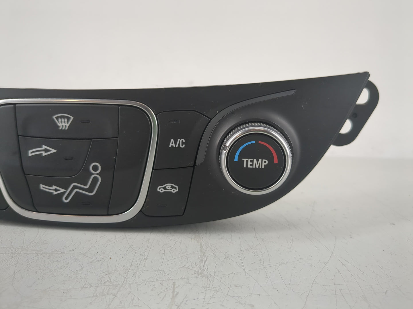 2019-2021 Chevrolet Malibu Climate Control Module Temperature AC/Heater Replacement P/N:84426651 Fits Fits 2019 2020 2021 OE