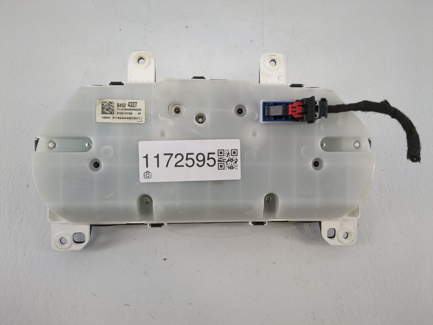 2019 Chevrolet Malibu Instrument Cluster Speedometer Gauges P/N:84524327 Fits OEM Used Auto Parts - Oemusedautoparts1.com