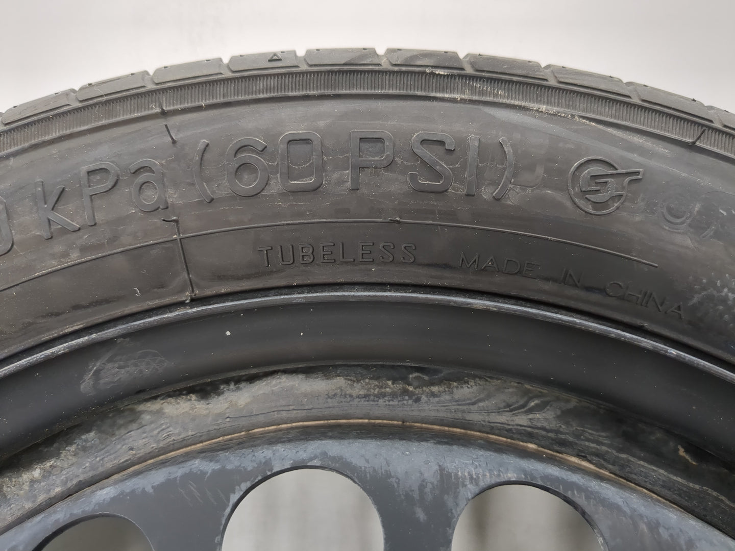 2016-2022 Chevrolet Malibu Spare Donut Tire Wheel Rim Oem - Oemusedautoparts1.com