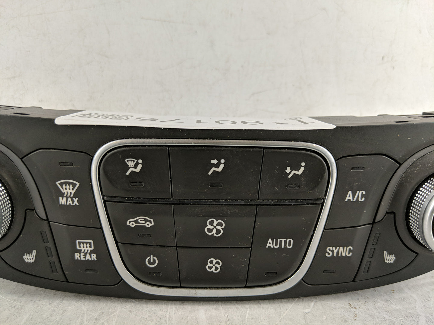 2018-2021 Chevrolet Malibu Climate Control Module Temperature AC/Heater Replacement P/N:84426649 Fits Fits 2018 2019 2020 20