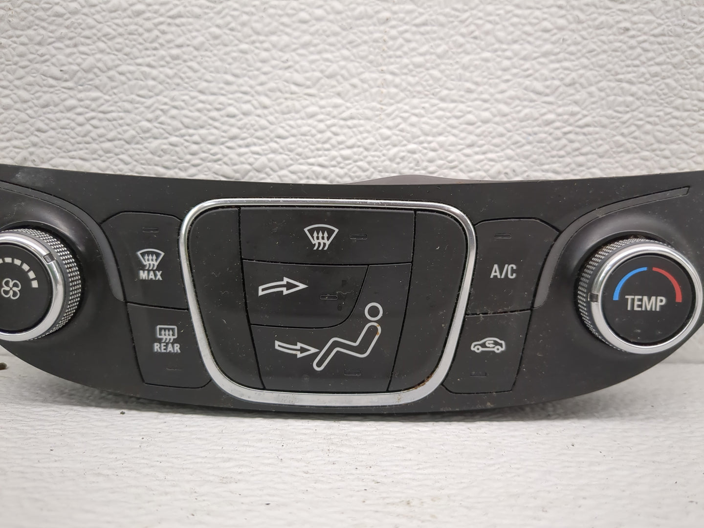 2019-2021 Chevrolet Malibu Climate Control Module Temperature AC/Heater Replacement P/N:84426651 Fits Fits 2019 2020 2021 OE