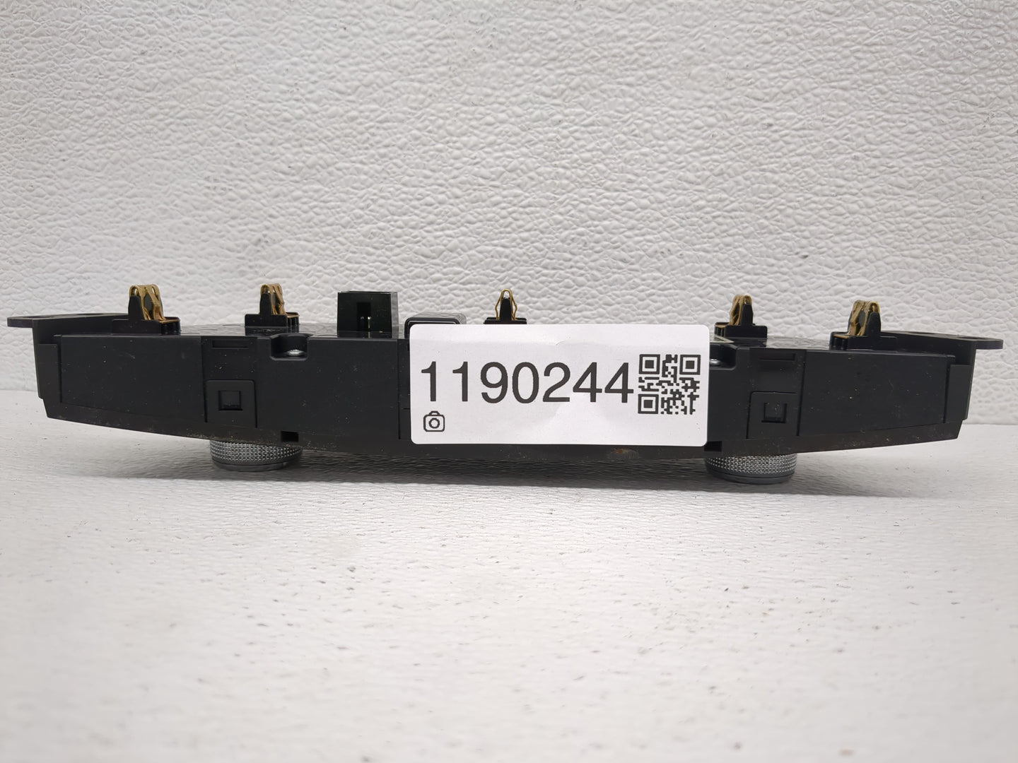 2019-2021 Chevrolet Malibu Climate Control Module Temperature AC/Heater Replacement P/N:84426651 Fits Fits 2019 2020 2021 OE