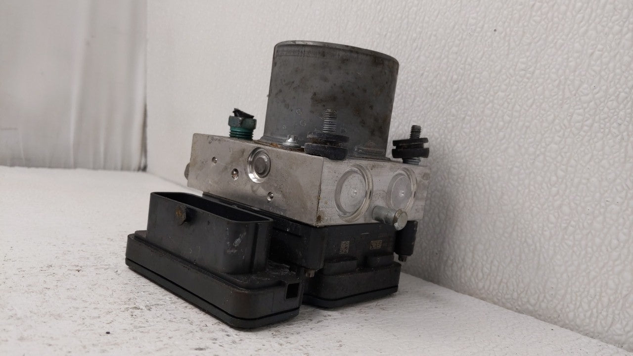 2019 Chevrolet Malibu ABS Pump Control Module Replacement Fits OEM Used Auto Parts - Oemusedautoparts1.com