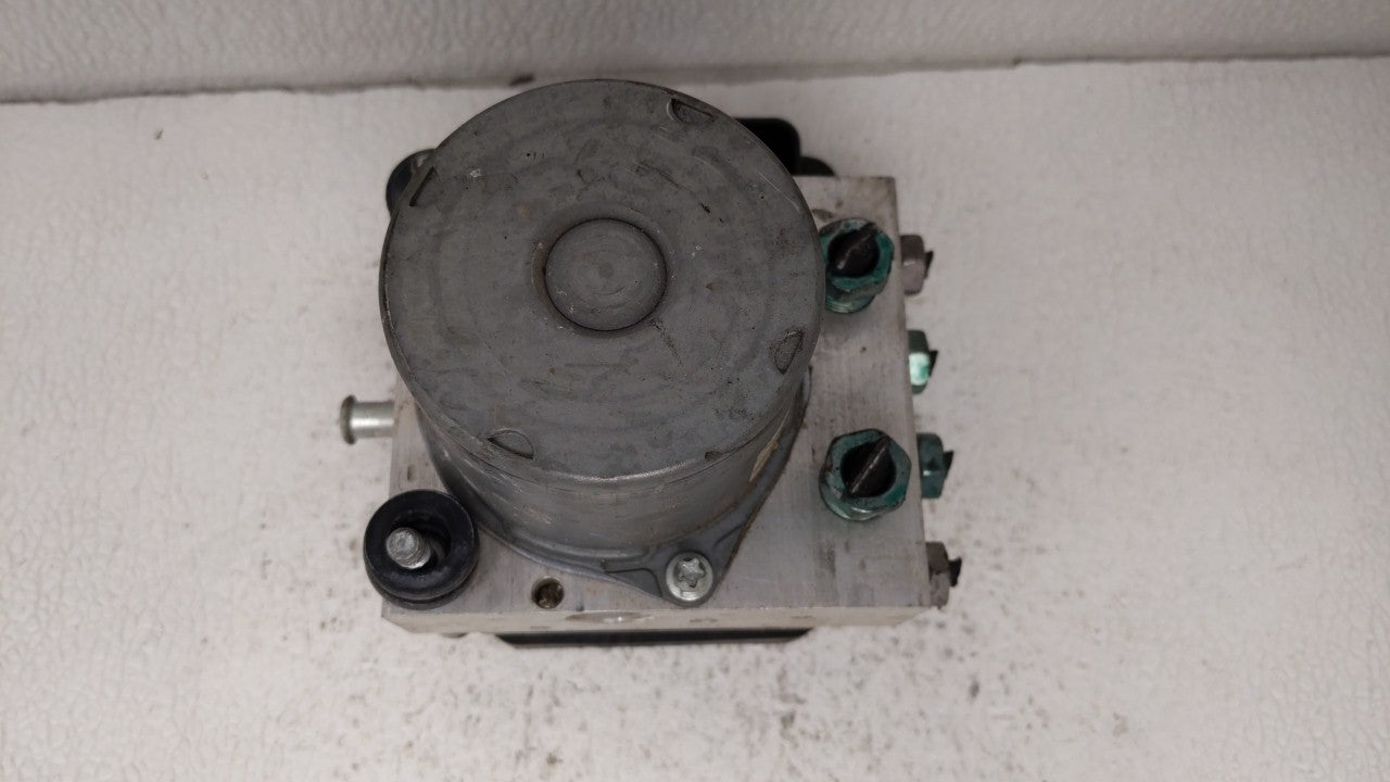 2019 Chevrolet Malibu ABS Pump Control Module Replacement Fits OEM Used Auto Parts - Oemusedautoparts1.com