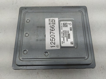 2018-2019 Chevrolet Malibu PCM Engine Control Computer ECU ECM PCU OEM P/N:12699666 Fits Fits 2018 2019 OEM Used Auto Parts 