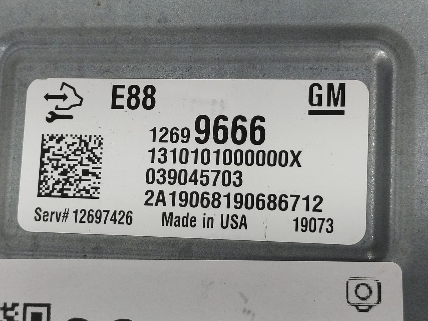2018-2019 Chevrolet Malibu PCM Engine Control Computer ECU ECM PCU OEM P/N:12699666 Fits Fits 2018 2019 OEM Used Auto Parts 