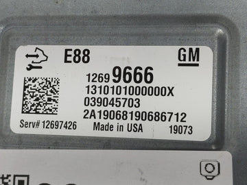 2018-2019 Chevrolet Malibu PCM Engine Control Computer ECU ECM PCU OEM P/N:12699666 Fits Fits 2018 2019 OEM Used Auto Parts