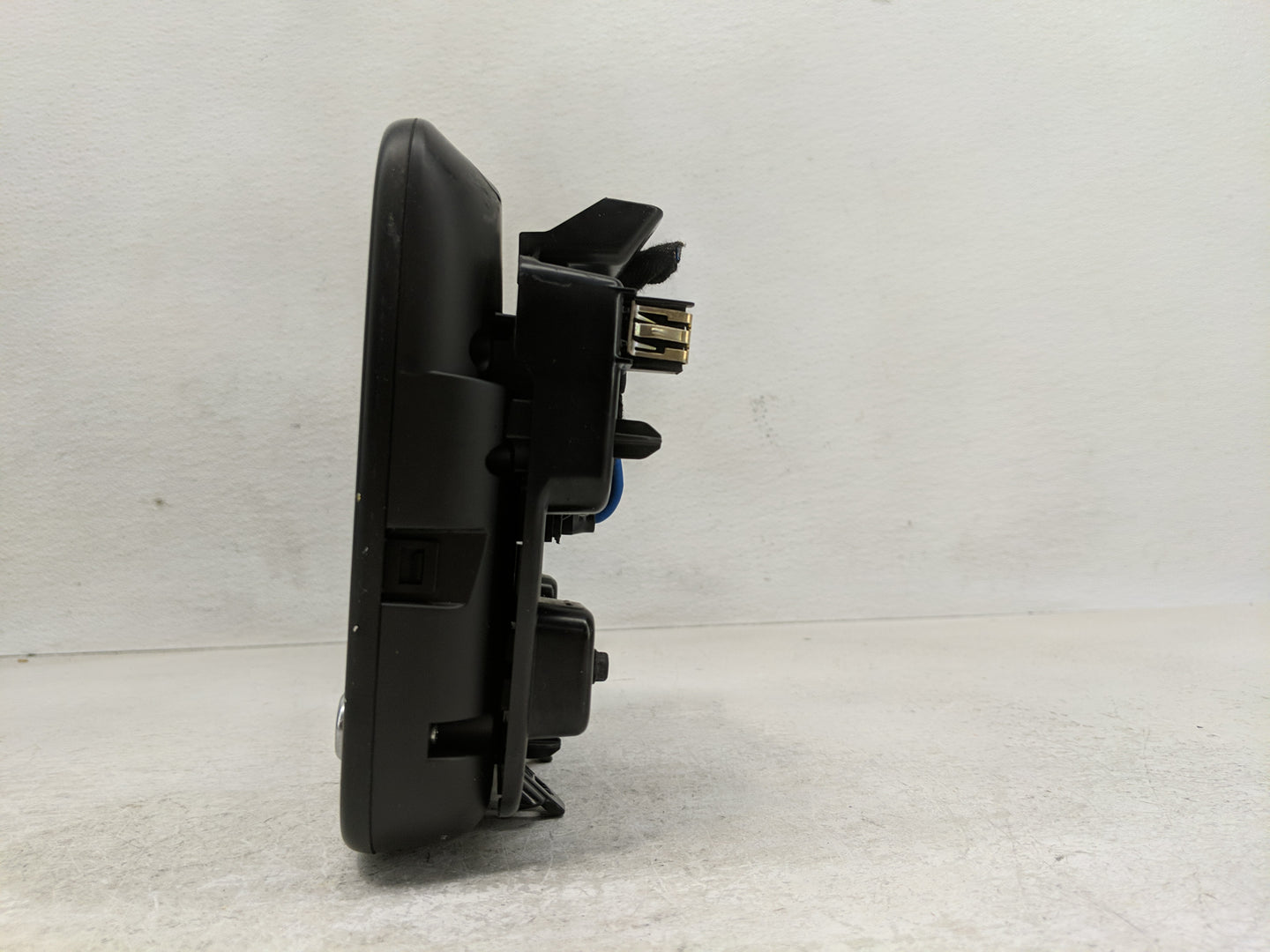2019 Chevrolet Malibu Information Display Screen - Oemusedautoparts1.com
