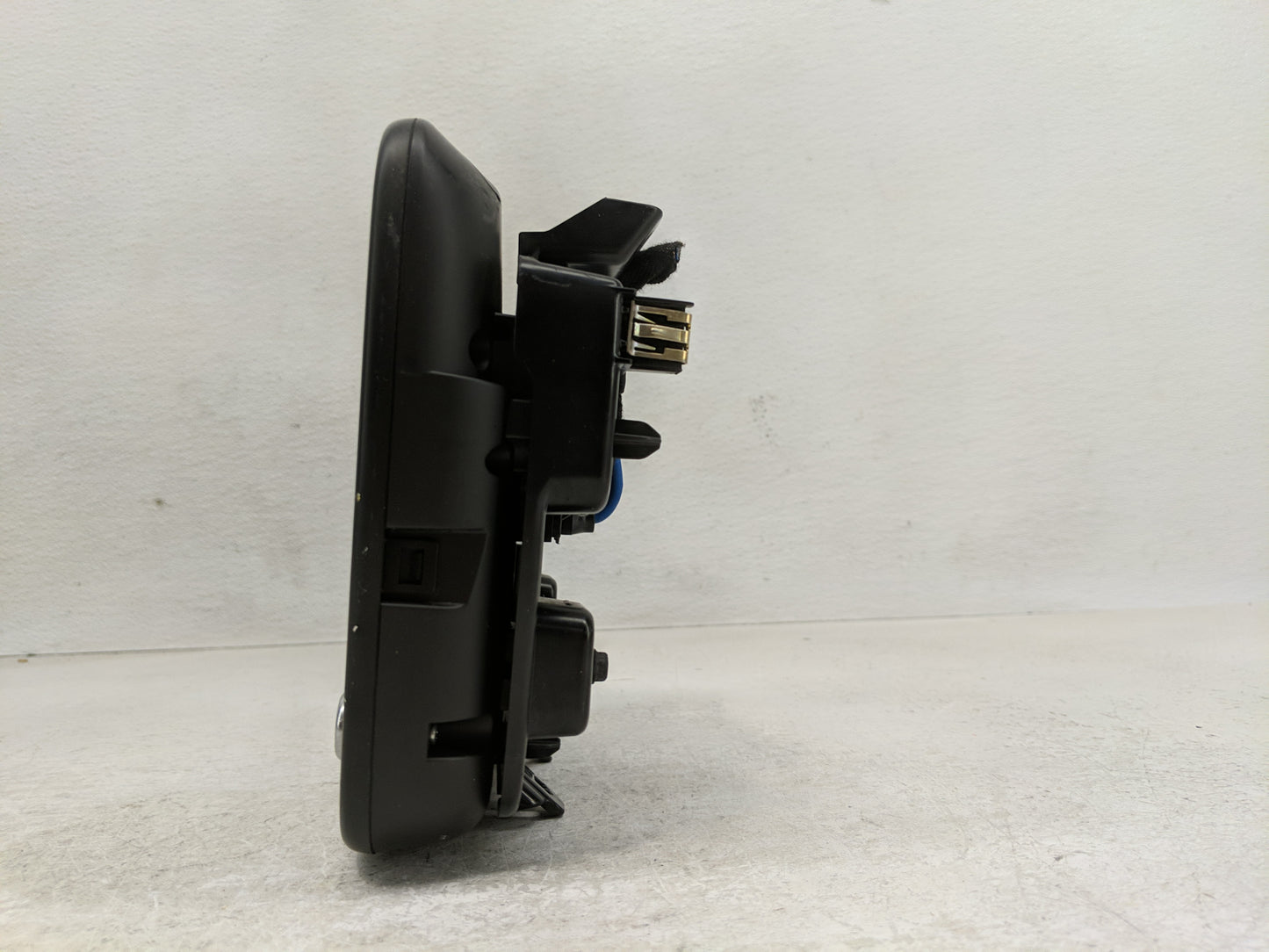 2019 Chevrolet Malibu Information Display Screen - Oemusedautoparts1.com