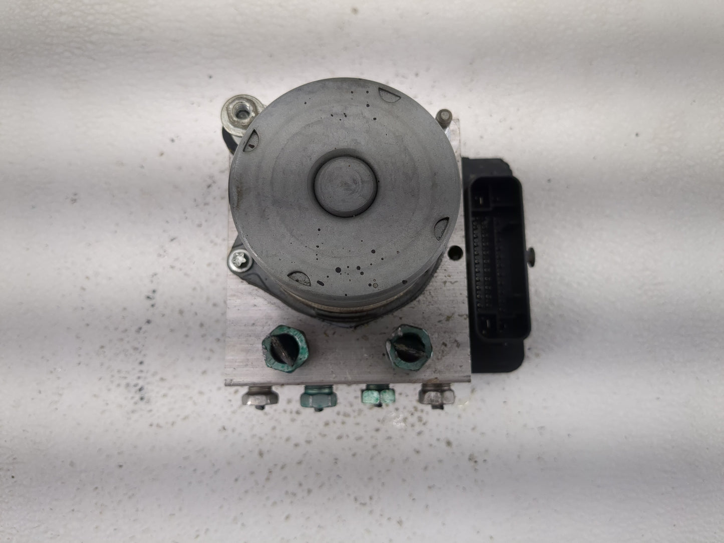 2019-2021 Chevrolet Malibu ABS Pump Control Module Replacement P/N:065055766 8450 2888 Fits Fits 2019 2020 2021 OEM Used Aut