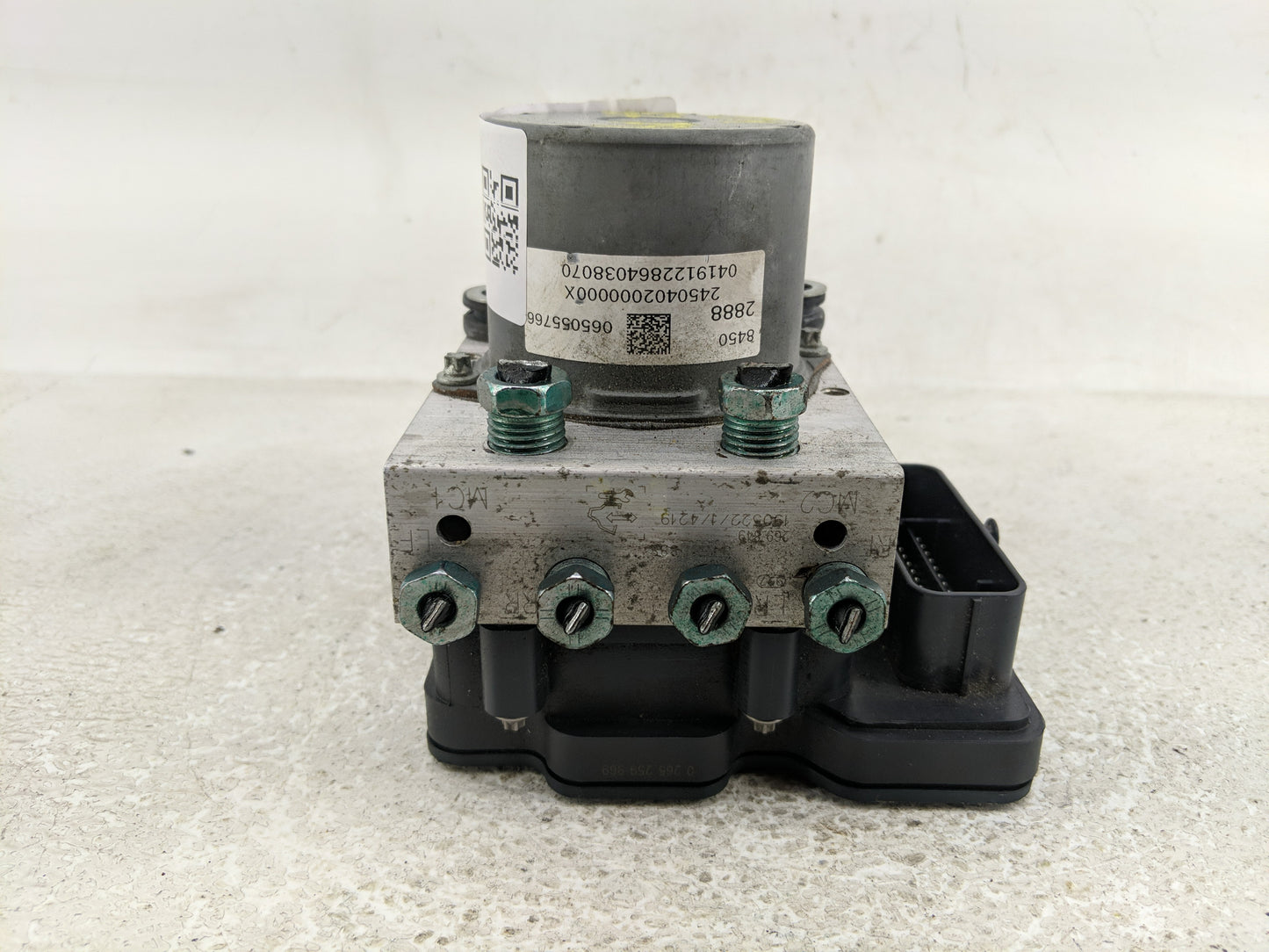 2019-2021 Chevrolet Malibu ABS Pump Control Module Replacement P/N:065055766 Fits Fits 2019 2020 2021 OEM Used Auto Parts - 