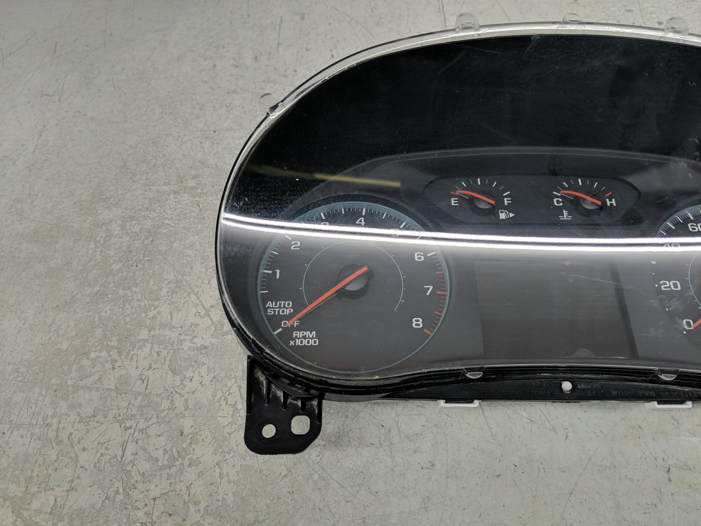 2019 Chevrolet Malibu Instrument Cluster Speedometer Gauges P/N:84524327 Fits OEM Used Auto Parts - Oemusedautoparts1.com