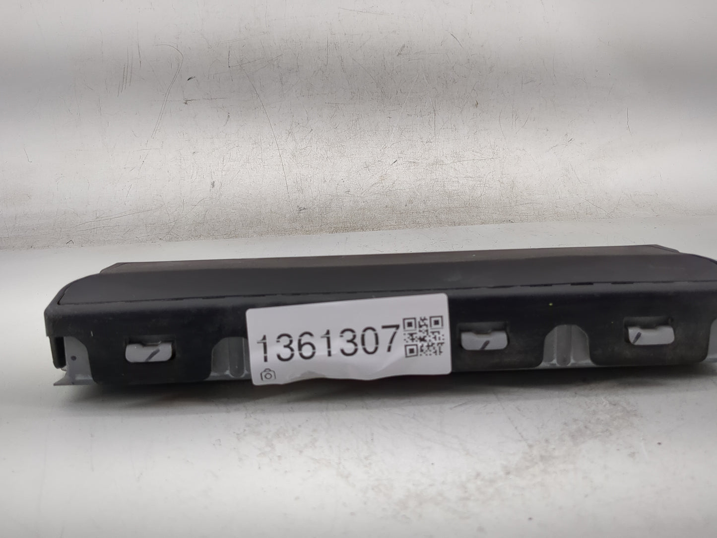 2016-2021 Chevrolet Malibu Air Bag Driver Left Knee OEM P/N:23420286 Fits Fits 2016 2017 2018 2019 2020 2021 OEM Used Auto P
