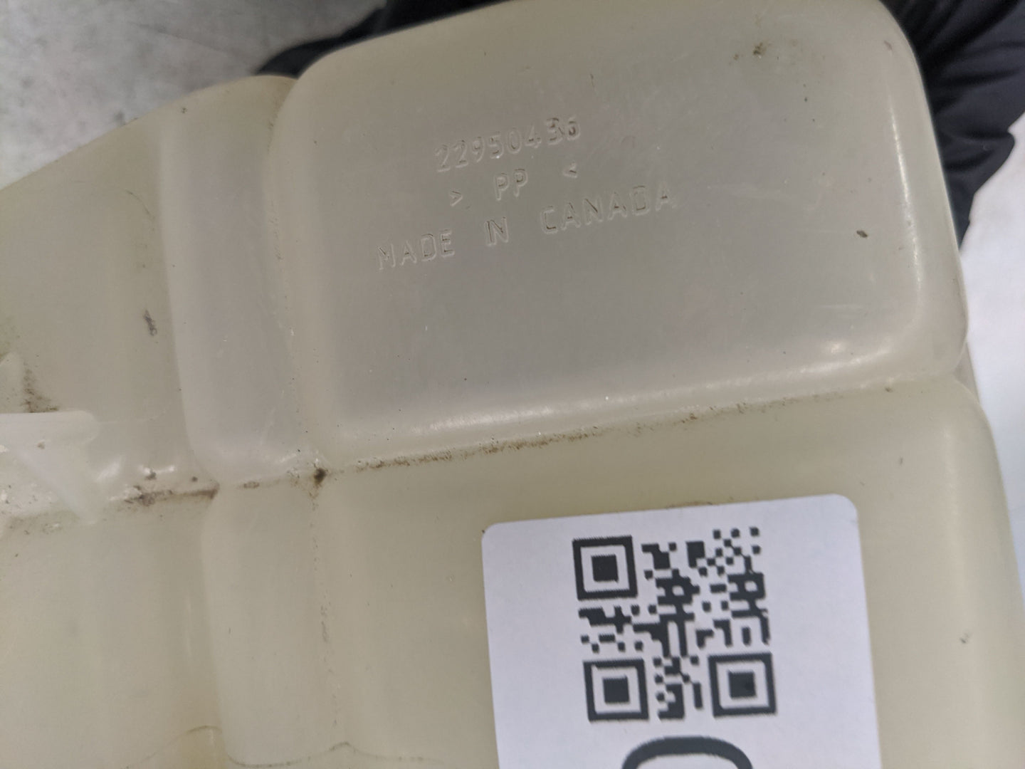 2013 Chevrolet Malibu Radiator Coolant Overflow Expansion Tank Bottle 1366020 - Oemusedautoparts1.com