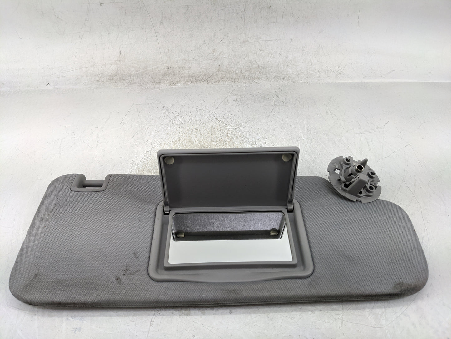 2016-2021 Chevrolet Malibu Sun Visor Shade Replacement Passenger Right Mirror Fits Fits 2016 2017 2018 2019 2020 2021 OEM Us