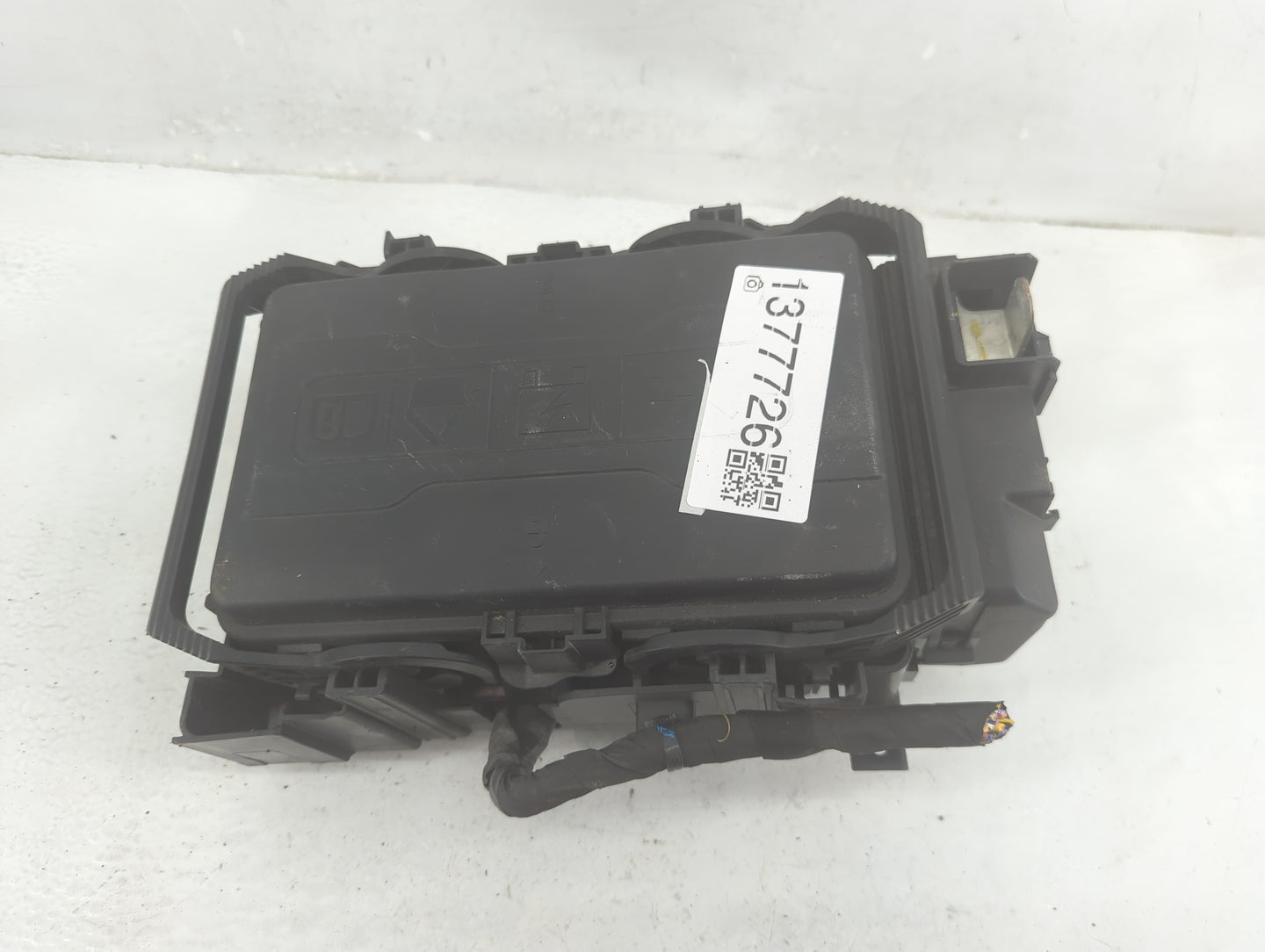 2019-2021 Chevrolet Malibu Fusebox Fuse Box Panel Relay Module P/N:84586305 Fits Fits 2019 2020 2021 OEM Used Auto Parts - O