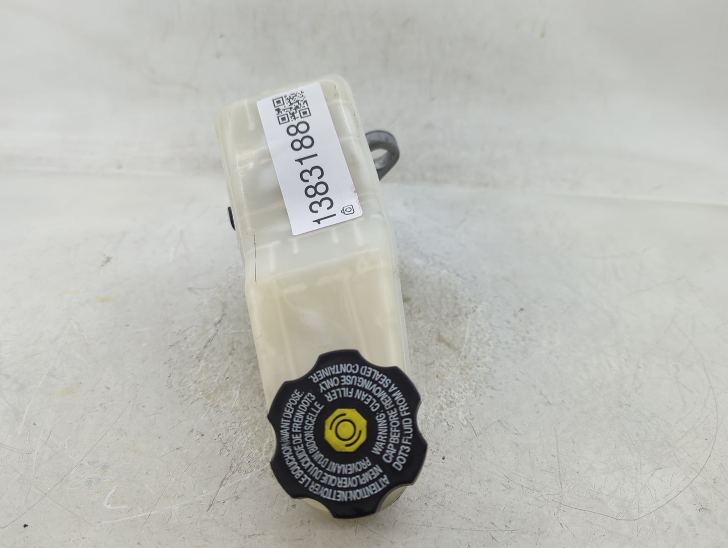 2016-2021 Chevrolet Malibu Brake Master Cylinder - Oemusedautoparts1.com