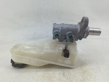 2016-2021 Chevrolet Malibu Brake Master Cylinder - Oemusedautoparts1.com