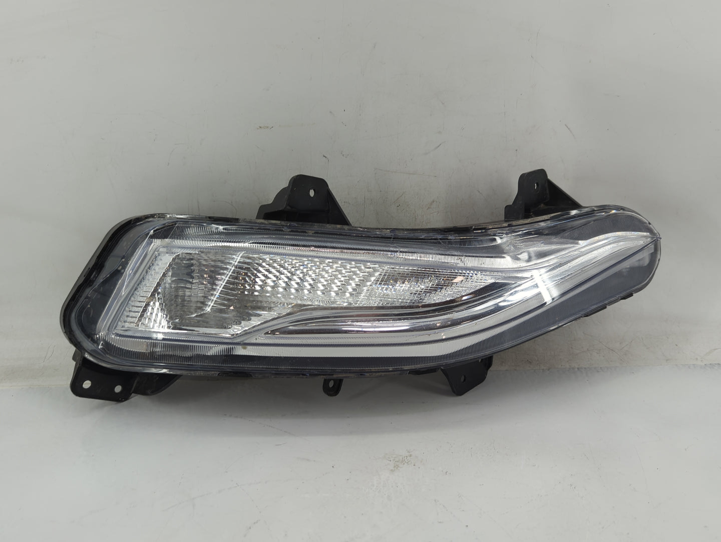 2019-2022 Chevrolet Malibu Driver Left Oem Fog Light Lamp - Oemusedautoparts1.com
