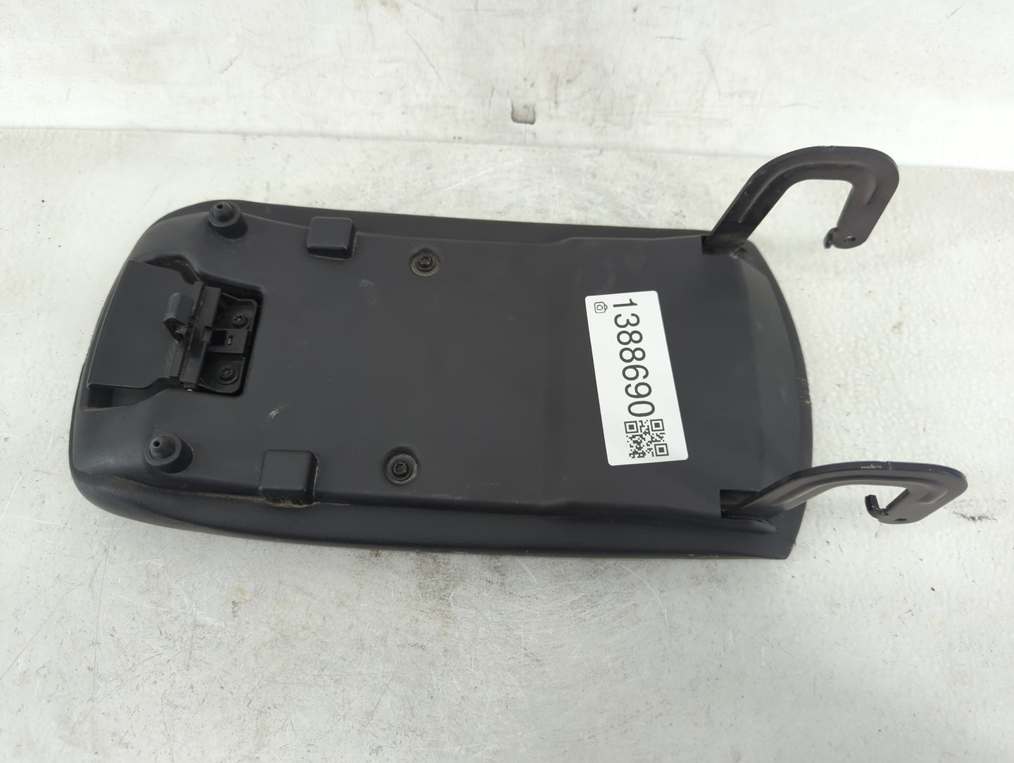 2019 Chevrolet Malibu Center Console Armrest Cover Lid Fits OEM Used Auto Parts - Oemusedautoparts1.com