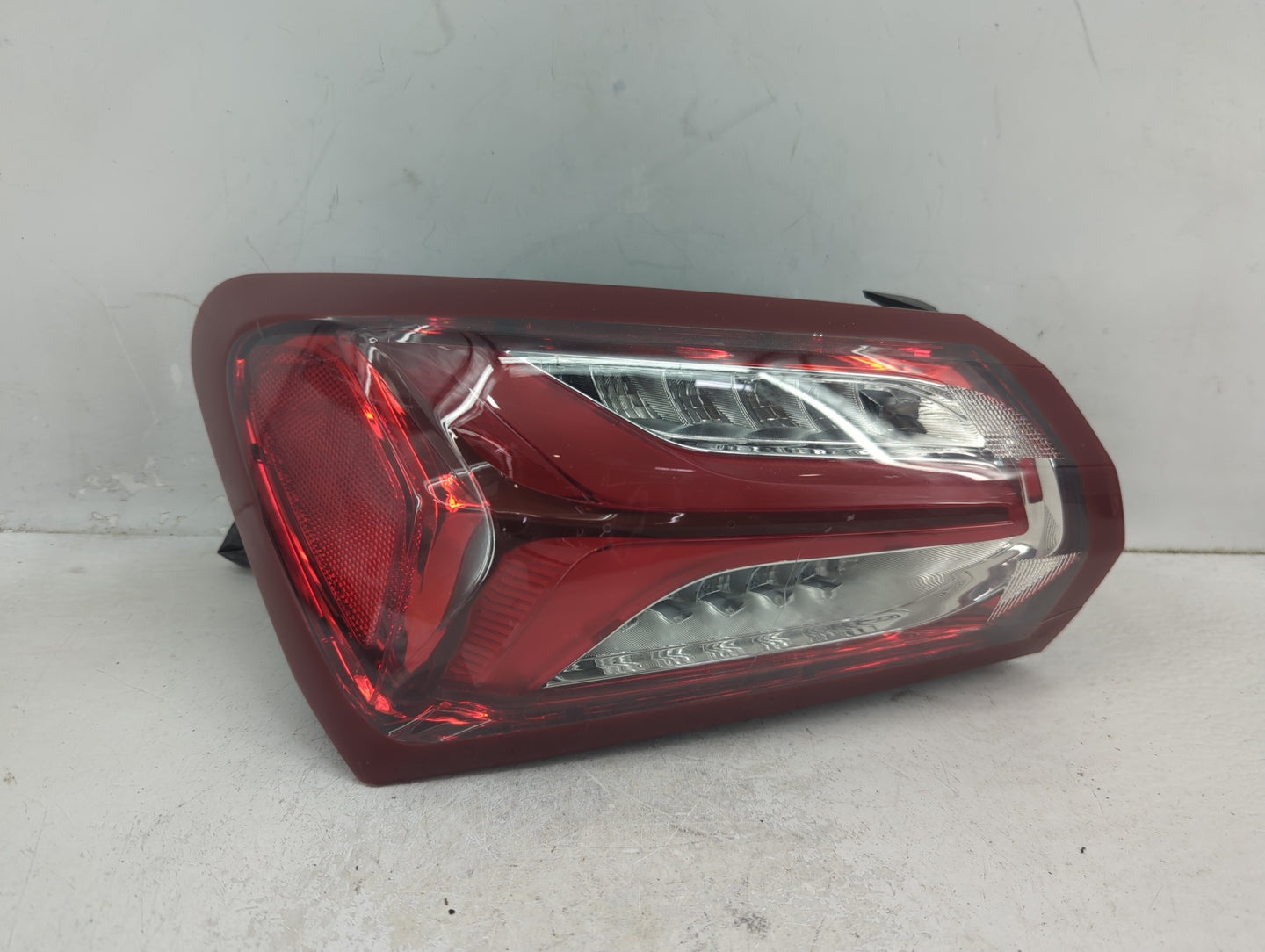 2019-2021 Chevrolet Malibu Tail Light Assembly Driver Left OEM P/N:84595944 Fits Fits 2019 2020 2021 OEM Used Auto Parts - O
